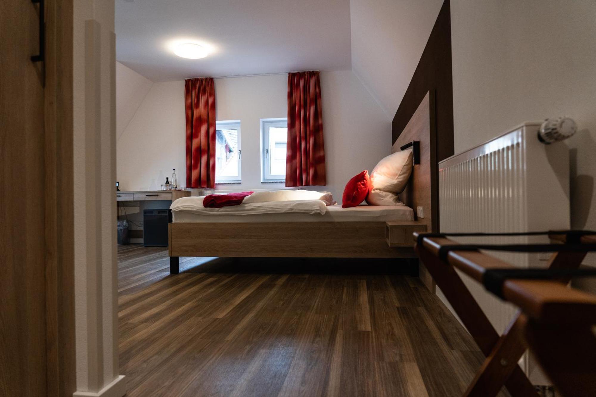 Altstadthotel Wilde Rose Eppingen Exterior foto