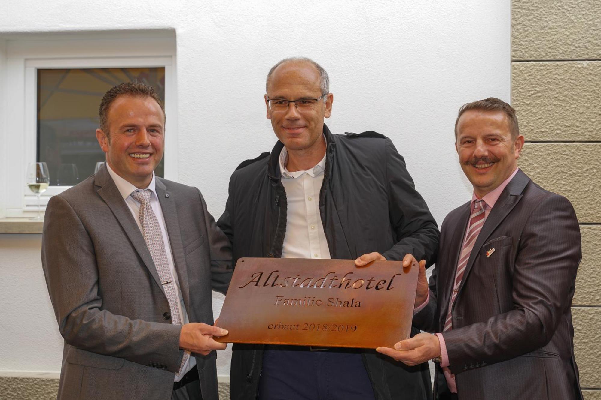 Altstadthotel Wilde Rose Eppingen Exterior foto